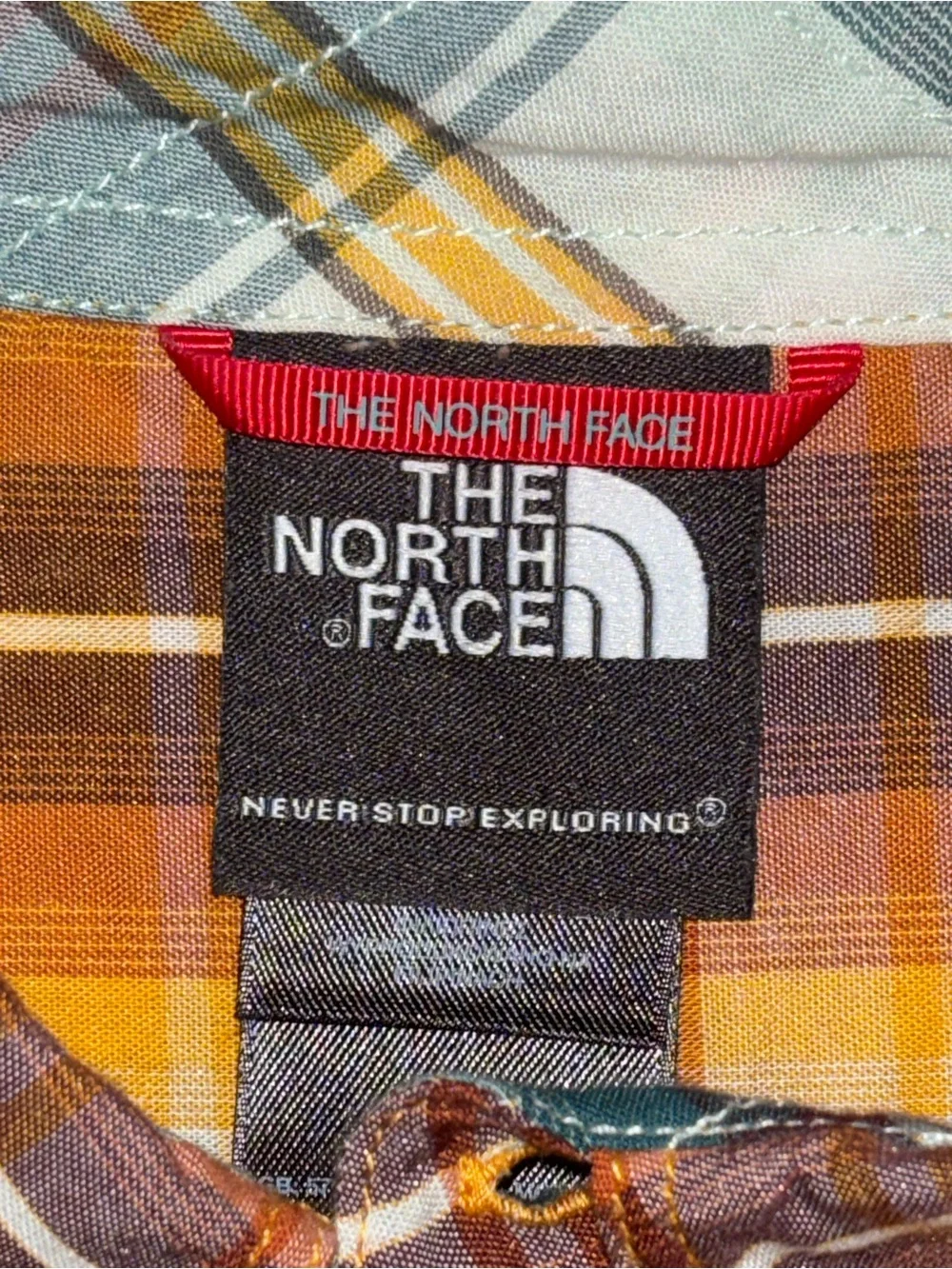 The North Face orange brown plaid short sleeve button down shirt size Large